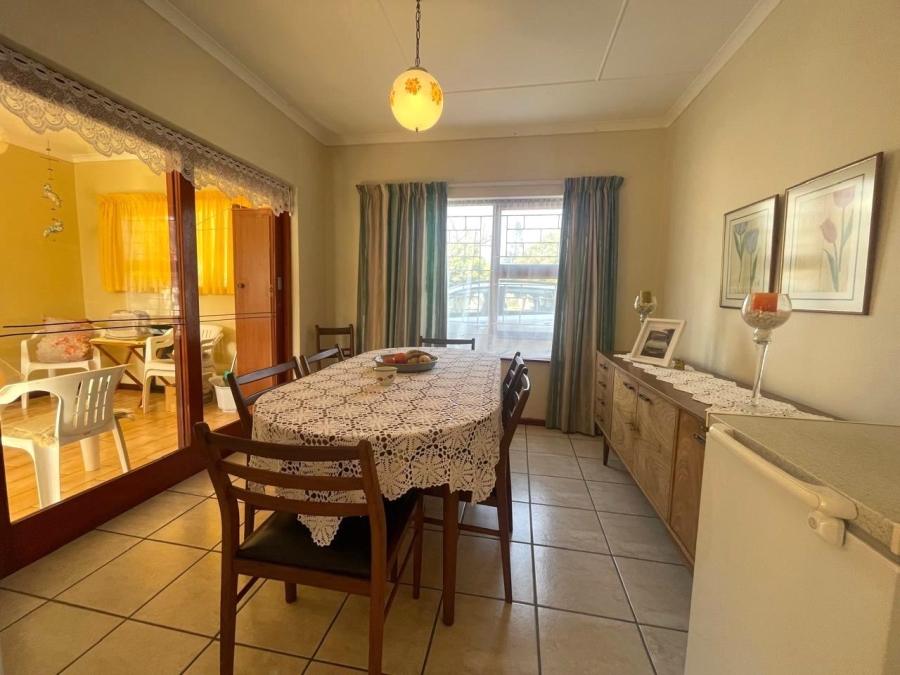 3 Bedroom Property for Sale in Bayview Western Cape
